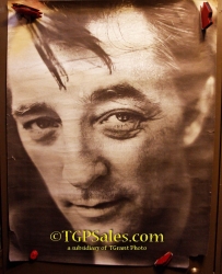 Robert Mitchum - Huge size wall poster - 40" x 29"