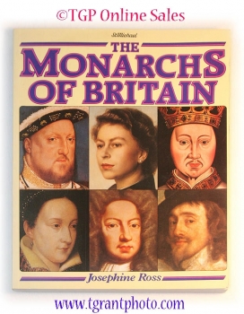 Monarchs of Britain by Josephine Ross